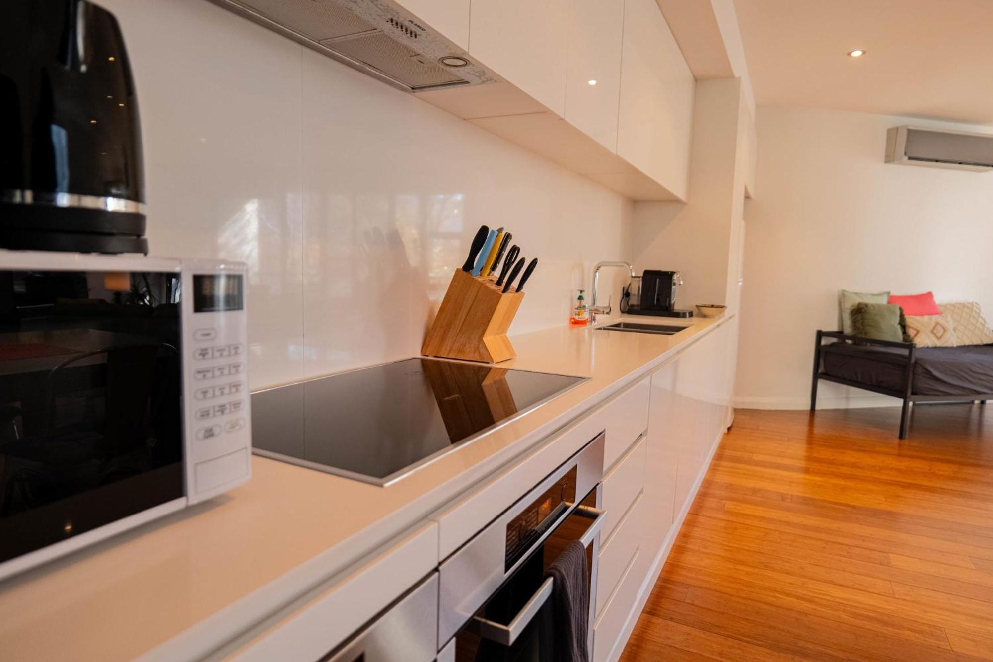 Large Executive 3 Bedroom Yarralumla Exterior foto
